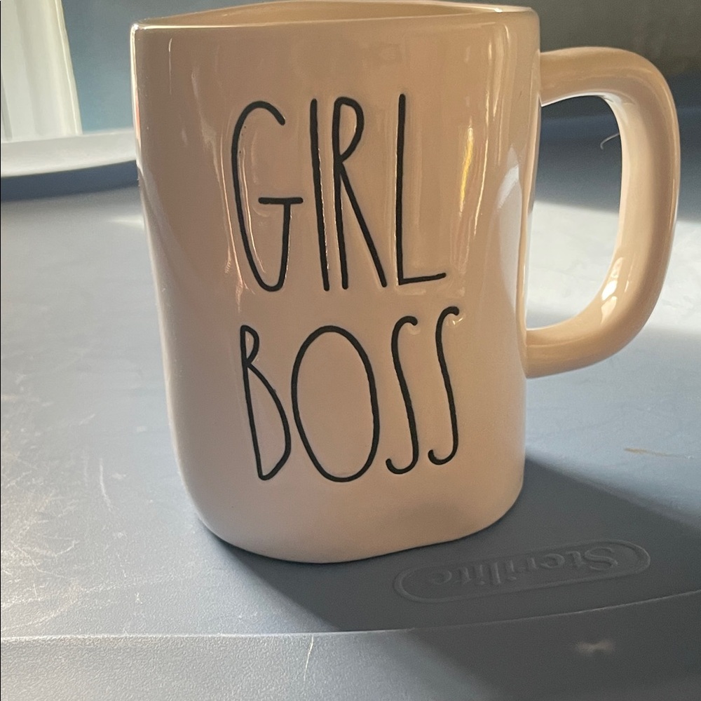 Cream "GIRL BOSS" Ceramic Coffee Mug